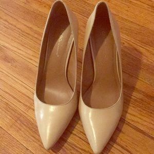 BCBGeneration Oslo nude pumps